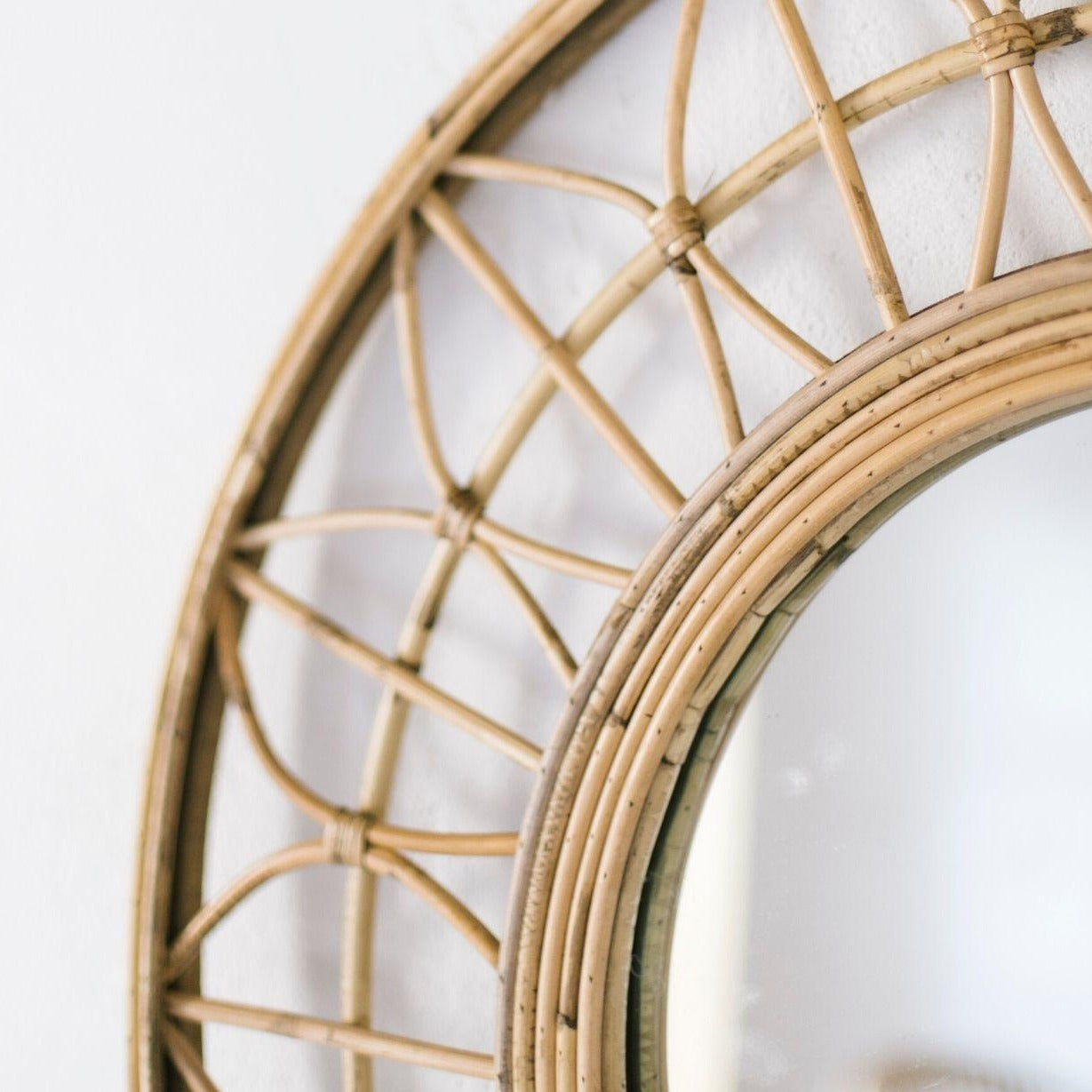 Round Rattan Mirror