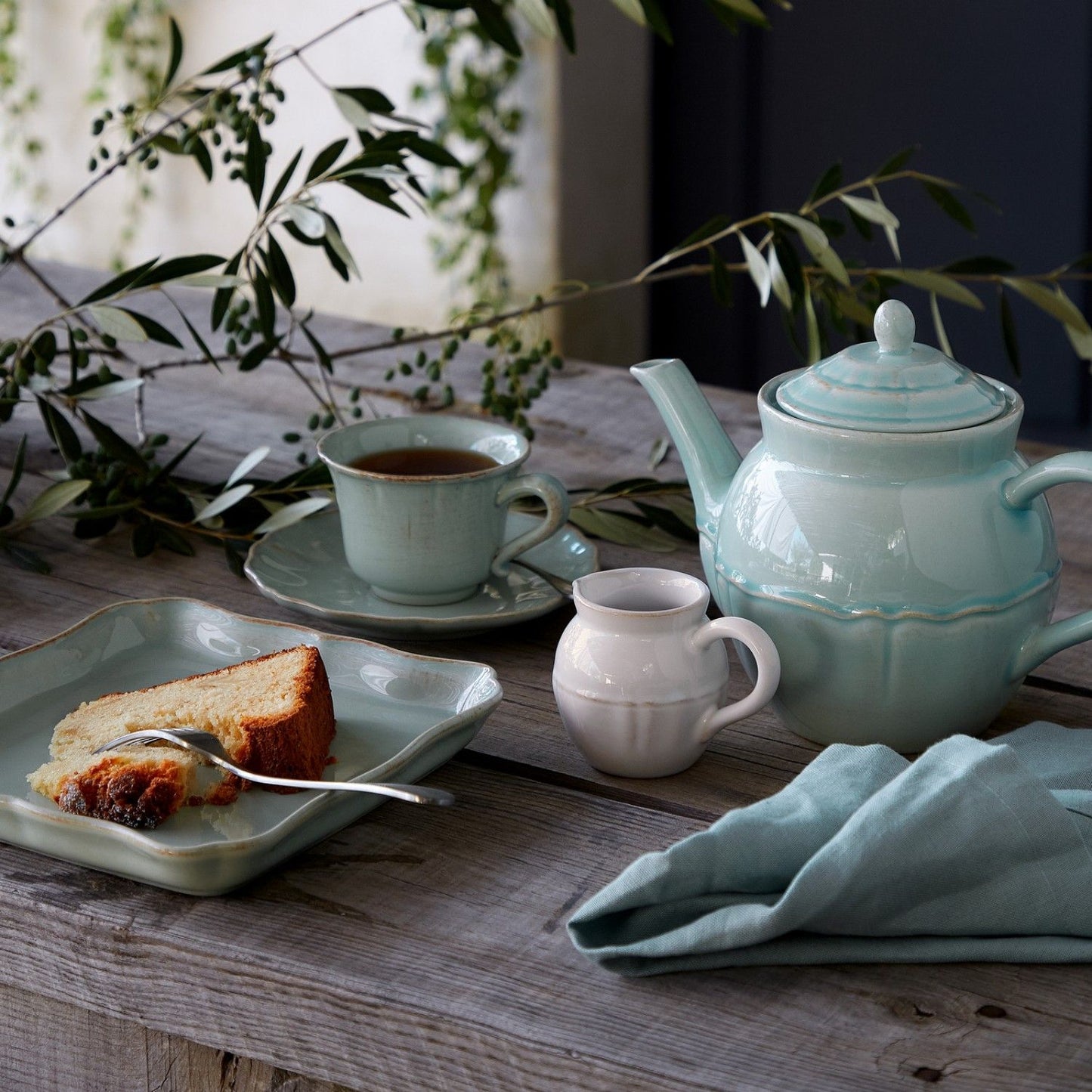 Ceramic Tea Cup & Saucer Set (x6)