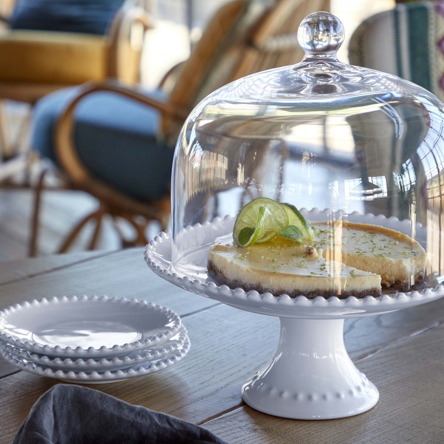 White Ceramic Plate For Cakes