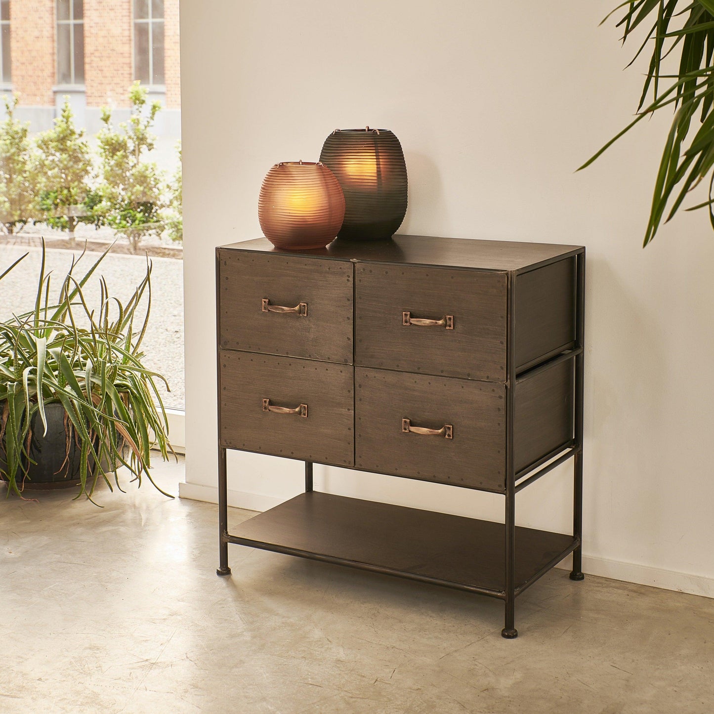 Black Metal Console W/Shelve