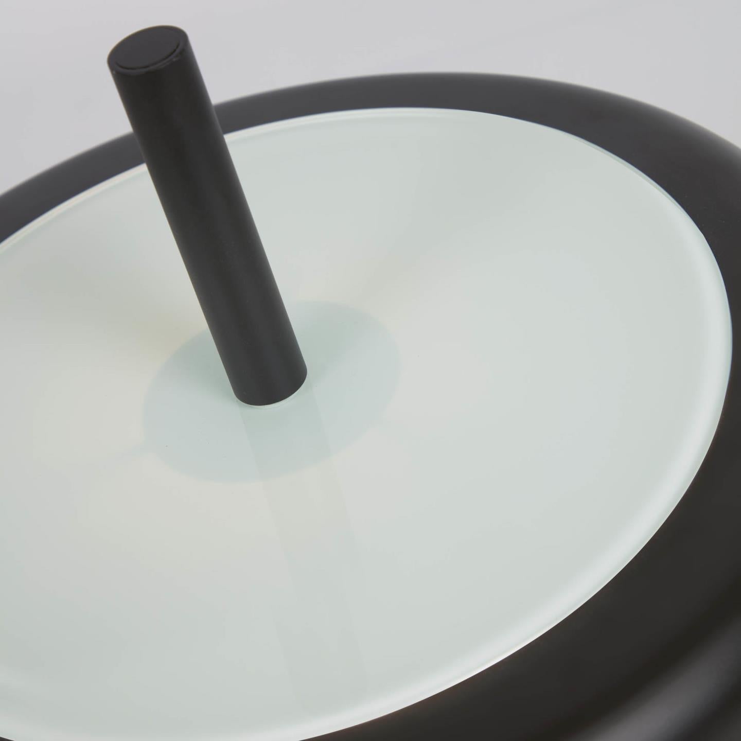 Black Metal Table Lamp