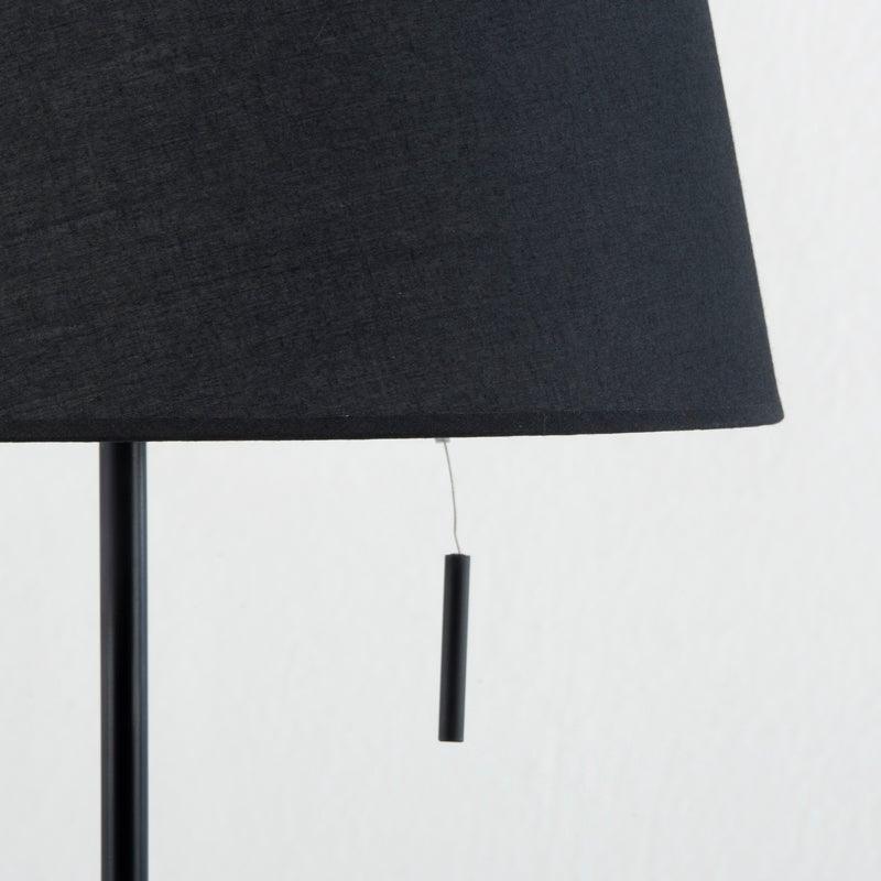 Black Metal Table Lamp W/Lampshade