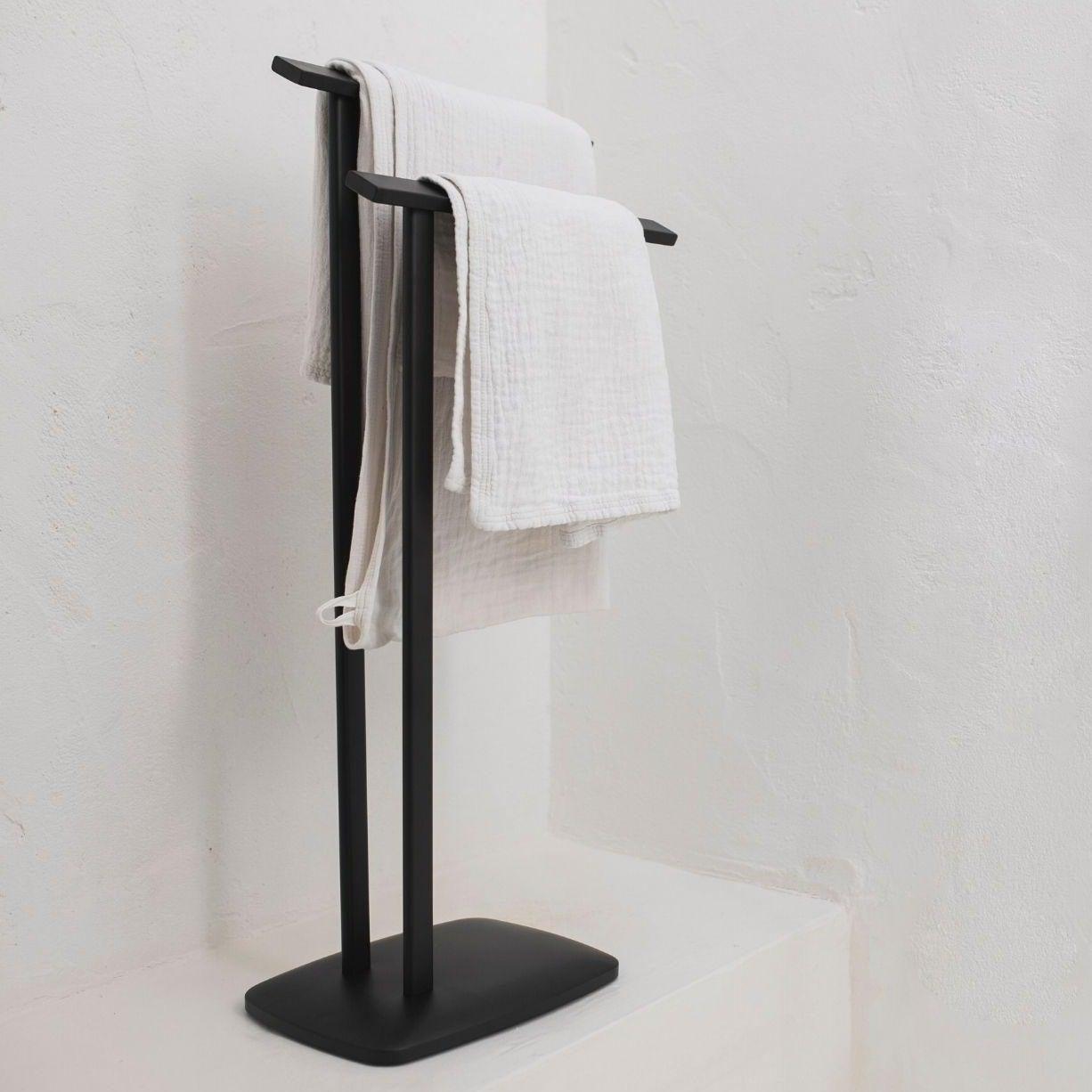 Black Metal Towel Rack