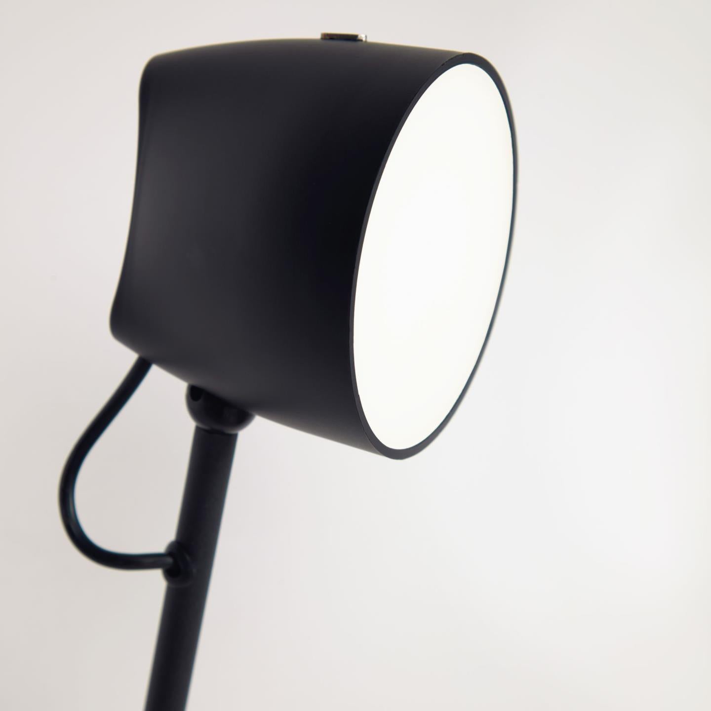 Black Metal Wall Lamp