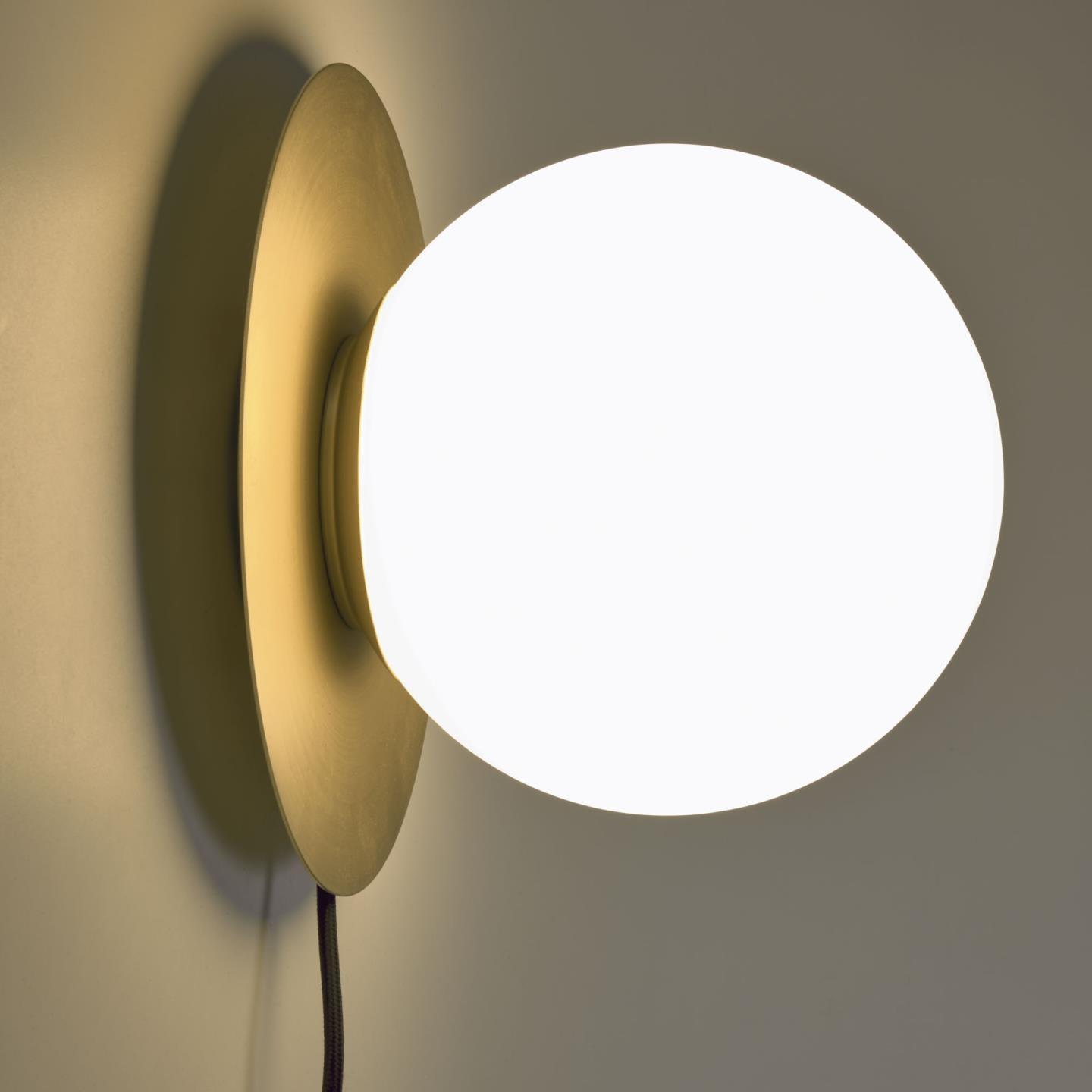 Gold Aluminium Wall Lamp