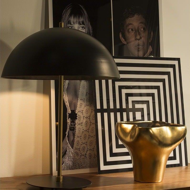 Metal Table Lamp W/Lampshade