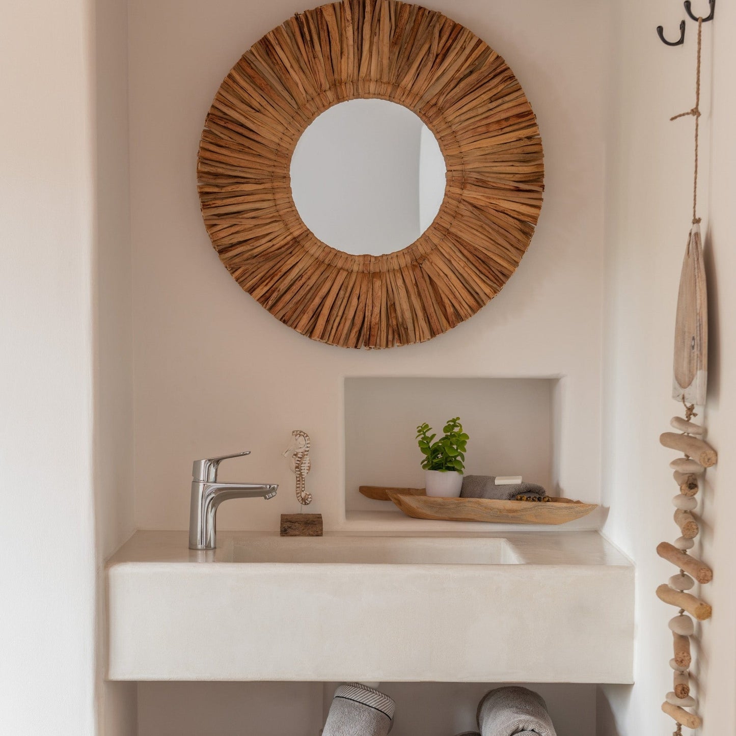 Round Rattan Mirror